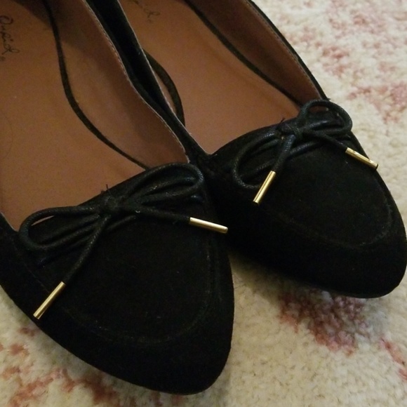 Black Pointed Toe Flats - Picture 3 of 3